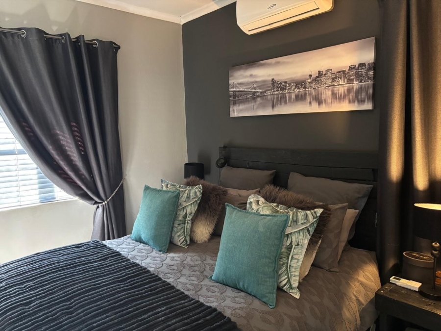 2 Bedroom Property for Sale in Waterval East North West
